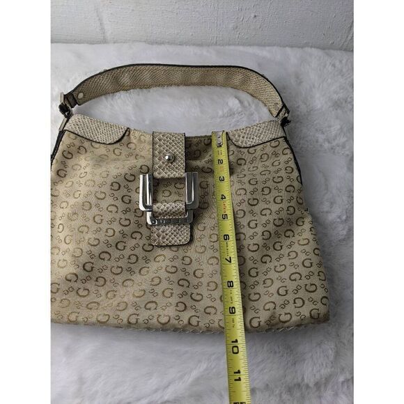 Guess vintage Y2K Beige Monogram Shoulder Purse Fabric Bag W Snake‎ Skin Inserts - Picture 12 of 14